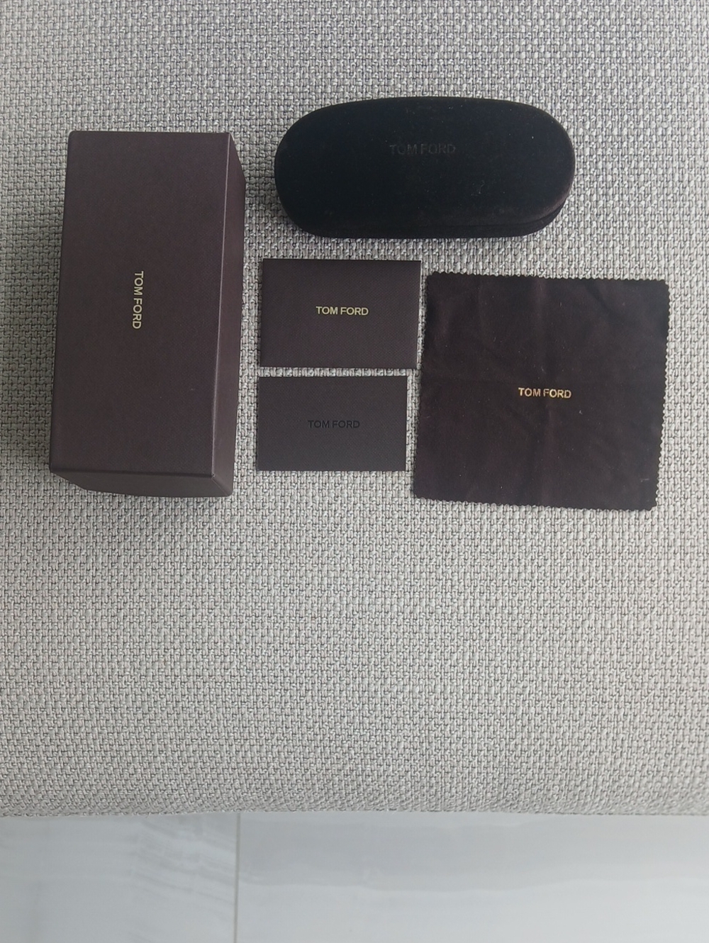 Tom Ford Black Sunglass Case with Branded Cloth & Cards - Picture 2 of 3